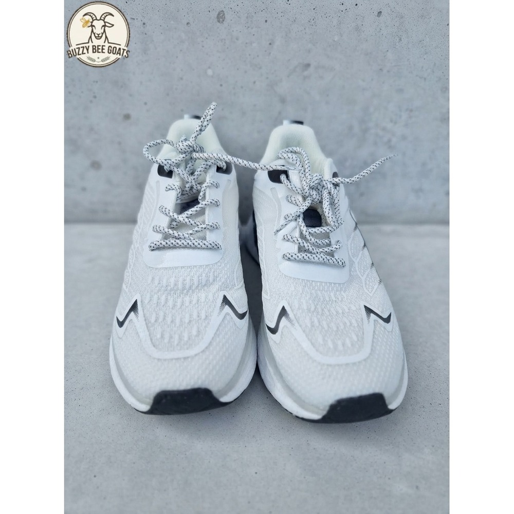 White Armadilo Athletic Walking Shoes Casual Sneakers Speckled Laces Size 10.5